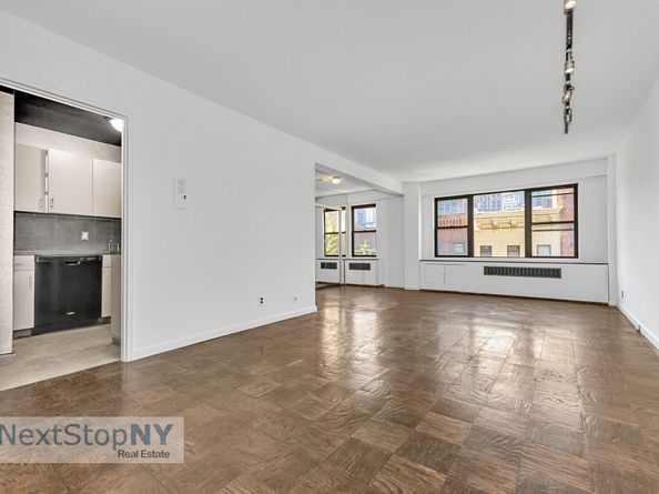 333 East 55th Street 7G, New York NY 10022