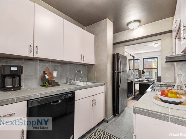 333 East 55th Street 7G, New York NY 10022