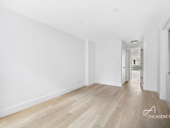 333 East 14th Street 4K, New York NY 10003