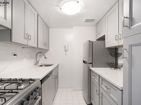 411 East 53rd Street 14F, New York NY 10022