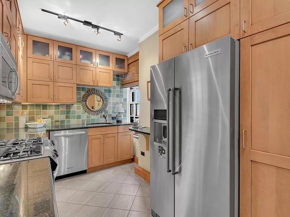 14 Sutton Place S 12F, New York NY 10022