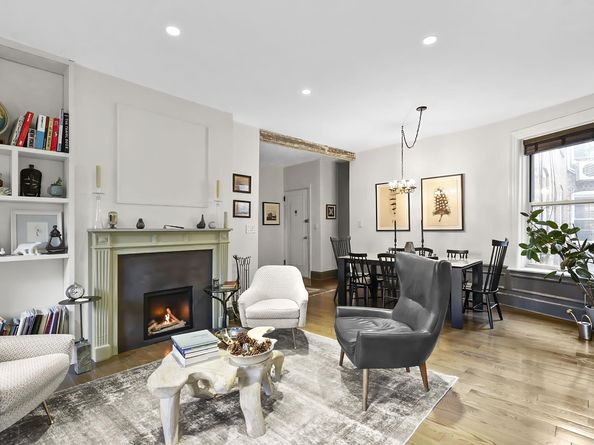 261 West 22nd Street 2526, New York NY 10011