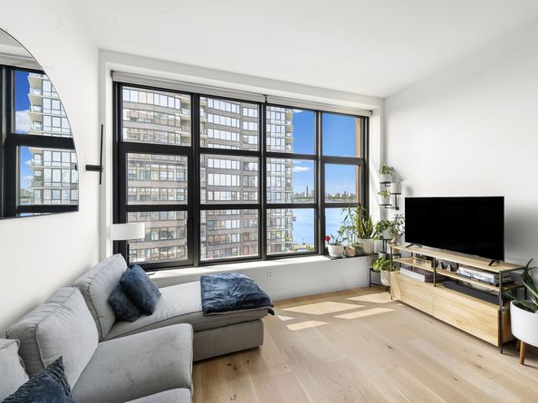 29 Huron Street 7DW, Brooklyn NY 11222