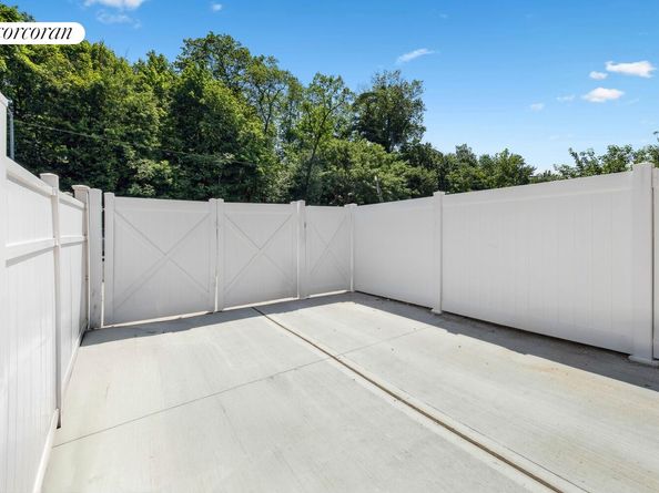9 Roosevelt Court, Brooklyn NY 11232