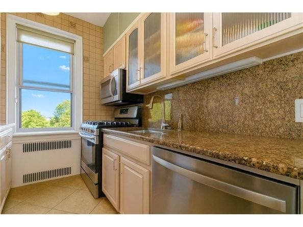 1500 Ocean Parkway 4G, Brooklyn NY 11230