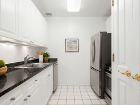 350 East 82nd Street 2G, New York NY 10028