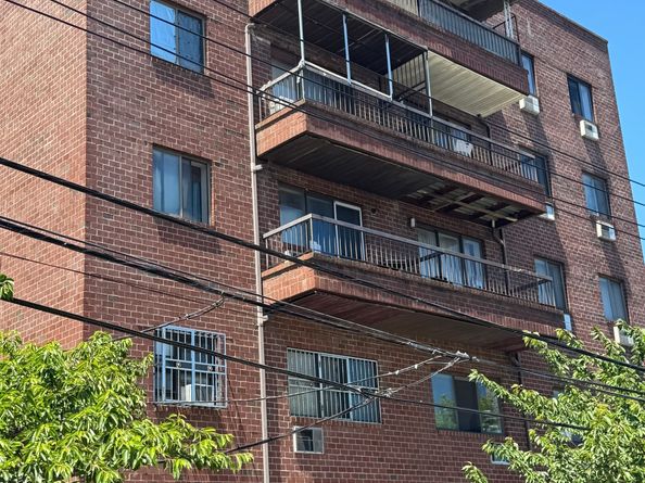 41-58 71st Street 1B, Queens NY 11377