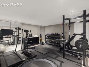 123 East 61st Street, New York NY 10065