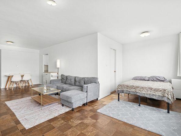 333 East 14th Street 10A, New York NY 10003