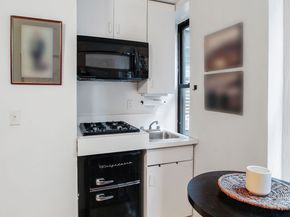 300 8th Avenue 5G, Brooklyn NY 11215