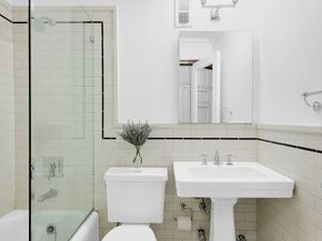 299 West 12th Street 12AB, New York NY 10014