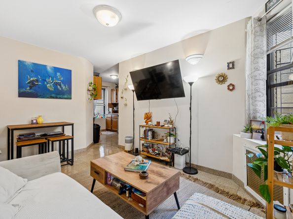 21-06 35th Street 2C, Queens NY 11105