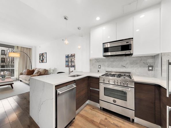 11-35 45th Avenue 3F, Queens NY 11101