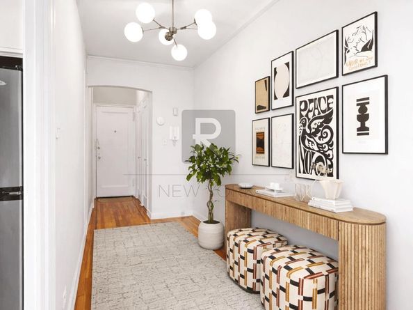 310 West 55th Street 6K, New York NY 10019