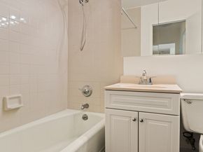 1725 York Avenue 17G, New York NY 10128