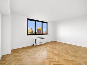 45 West 67th Street 25F, New York NY 10023