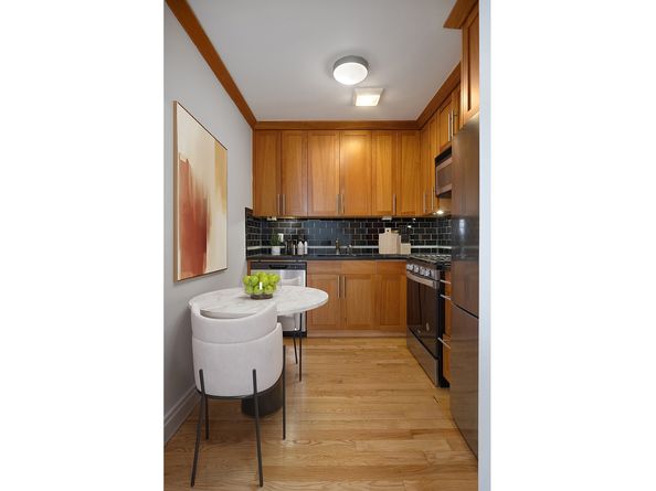 216 Calyer Street 1A, Brooklyn NY 11222