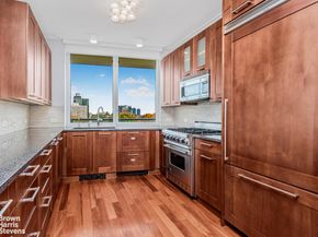 640 West 237th Street 7D, Bronx NY 10463