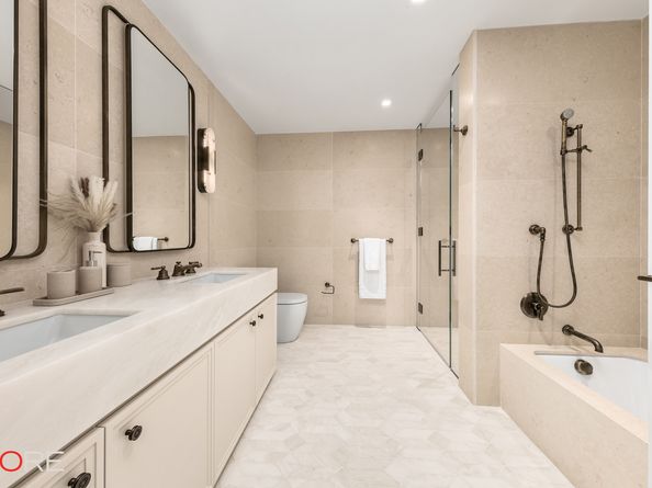 310 East 86th Street 17C, New York NY 10028