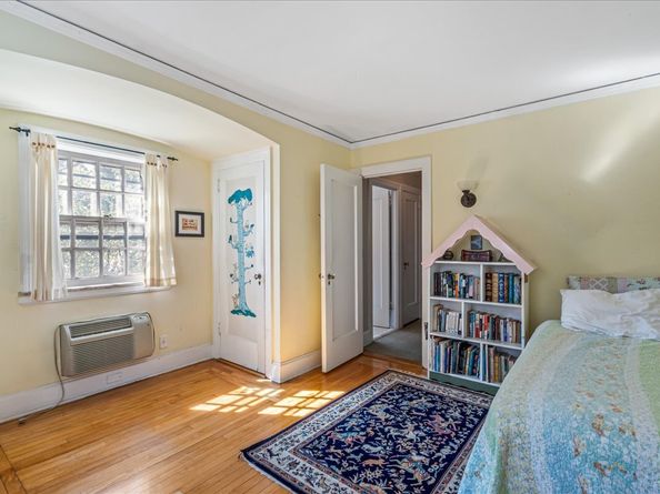 23 Whitson Street, Queens NY 11375