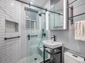 254 West 25th Street 3A, New York NY 10001