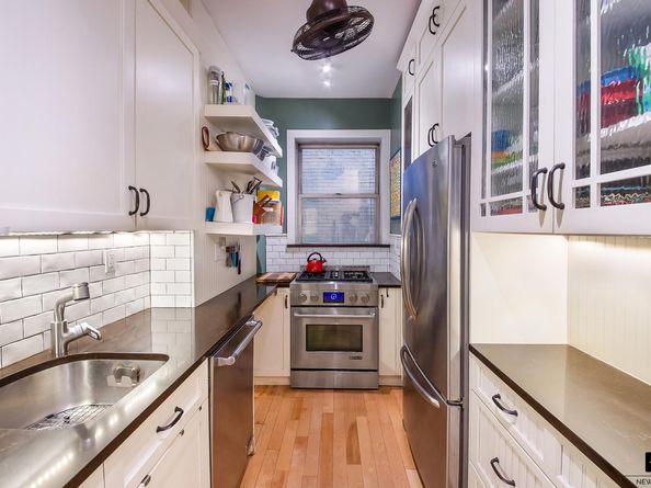 254 West 25th Street 3A, New York NY 10001