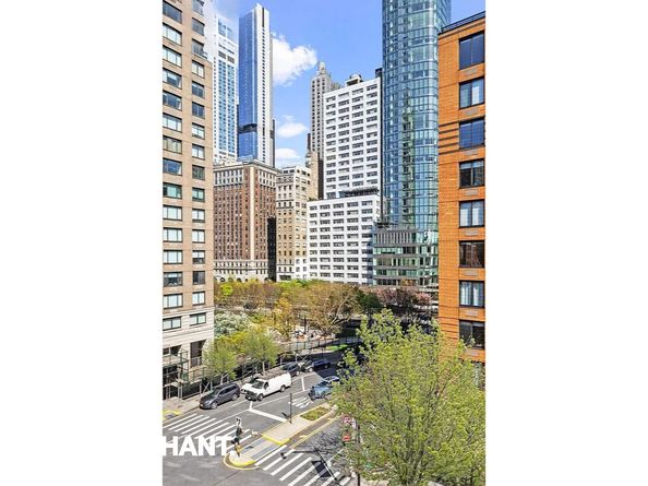 2 South End Avenue 6J, New York NY 10280