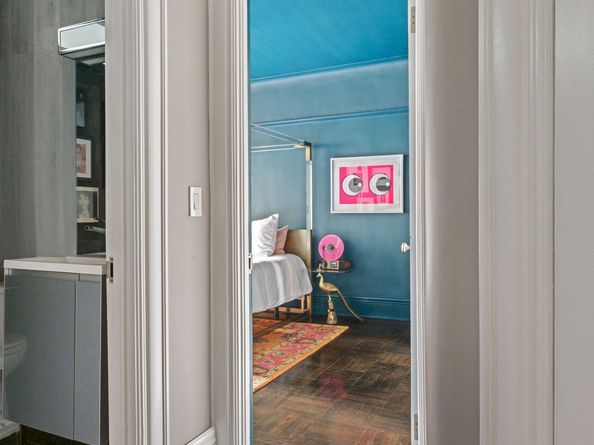 200 West 54th Street 10F, New York NY 10019