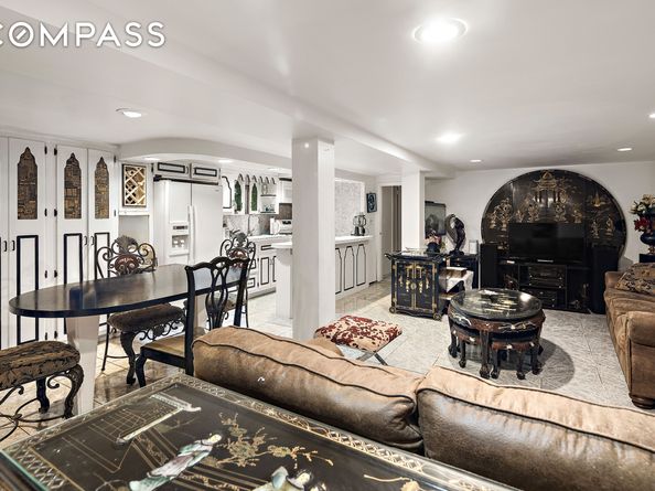 562 84th Street, Brooklyn NY 11209