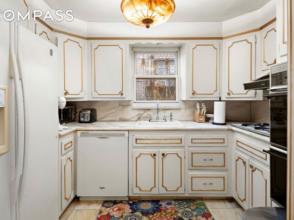 562 84th Street, Brooklyn NY 11209