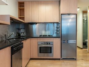 301 East 45th Street 3B, New York NY 10017