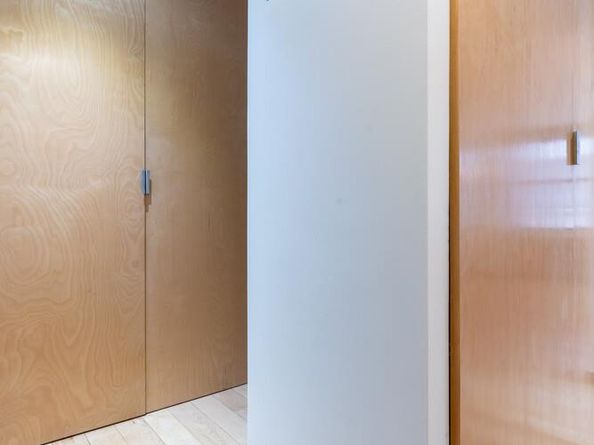 301 East 45th Street 3B, New York NY 10017