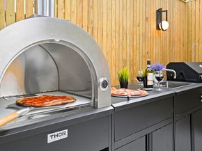 19 North Henry Street 2, Brooklyn NY 11222