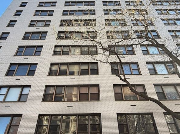 201 East 21st Street 15G, New York NY 10010