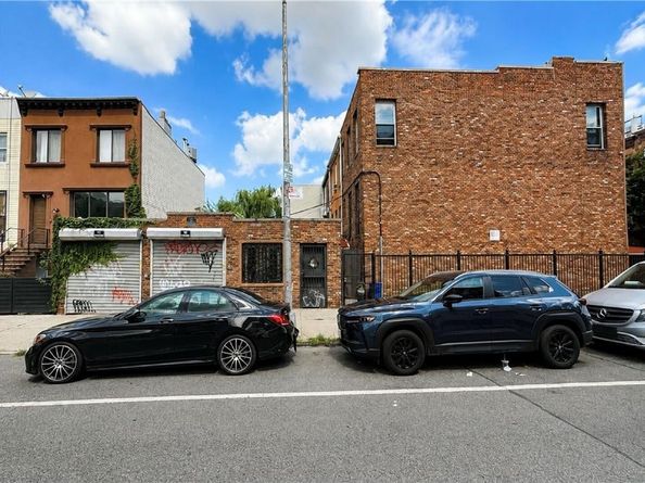 104 Albany Avenue, Brooklyn NY 11213
