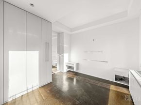 400 East 52nd Street 14G, New York NY 10022