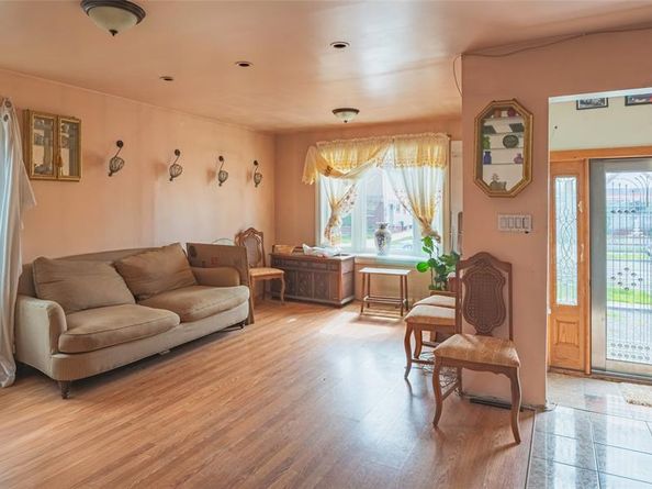 133-60 244th Street, Queens NY 11422