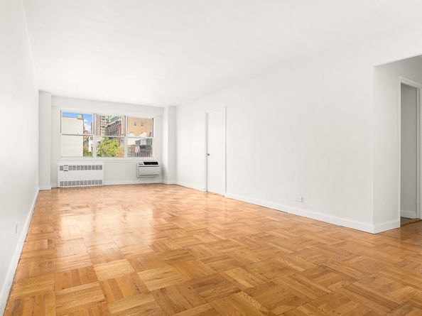 300 East 71st Street 5N, New York NY 10021