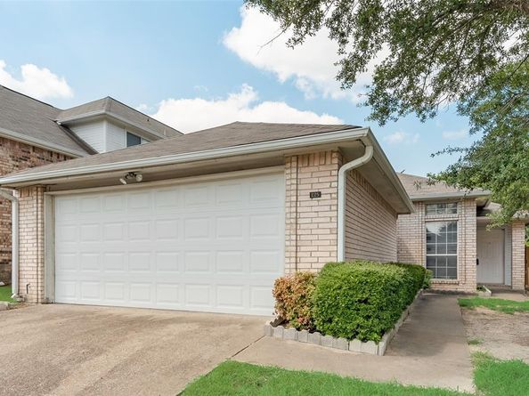 225  Juniper Ridge Court , DeSoto Texas 75115