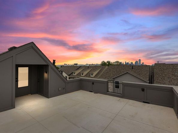 2635  Carmelita Street , Dallas Texas 75212