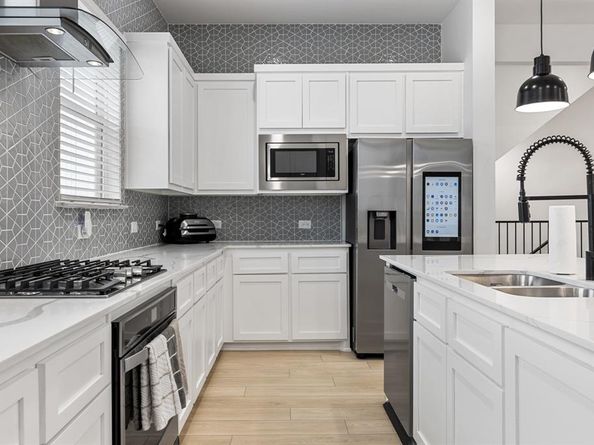 2635  Carmelita Street , Dallas Texas 75212