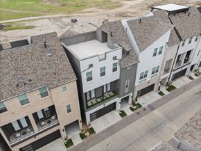 2635  Carmelita Street , Dallas Texas 75212