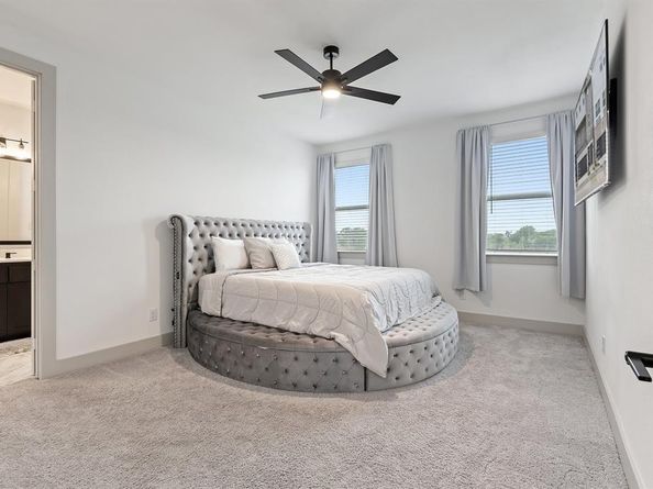 2635  Carmelita Street , Dallas Texas 75212