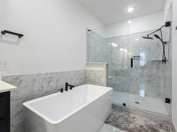 2635  Carmelita Street , Dallas Texas 75212