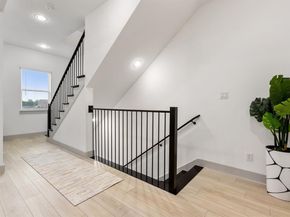 2635  Carmelita Street , Dallas Texas 75212