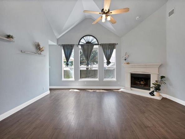1108  Huntington Trail , Mansfield Texas 76063