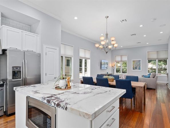 3210  Carlisle Street  65, Dallas Texas 75204