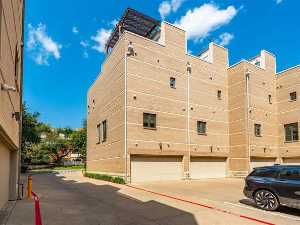 3210  Carlisle Street  65, Dallas Texas 75204