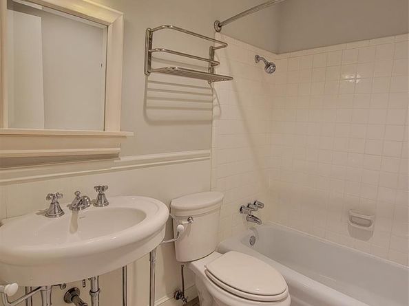 2901  Country Place Circle , Carrollton Texas 75006