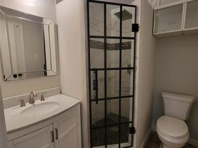 2901  Country Place Circle , Carrollton Texas 75006